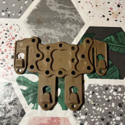 Plaque holster molle