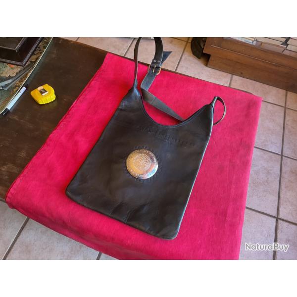 Sacoche noire en cuir pour femme, pas de prix de rserve