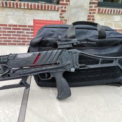 Arbalète EK Archery Vlad pack avec traits sac lunette et laser