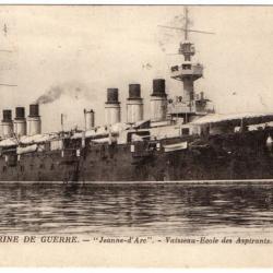 CPA - MARINE  DE GUERRE-" Jeanne- d'Arc " -Vaisseau - École des Aspirants N°252