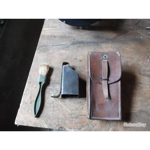 trousse PM MAT49 avec chargette et pinceau
