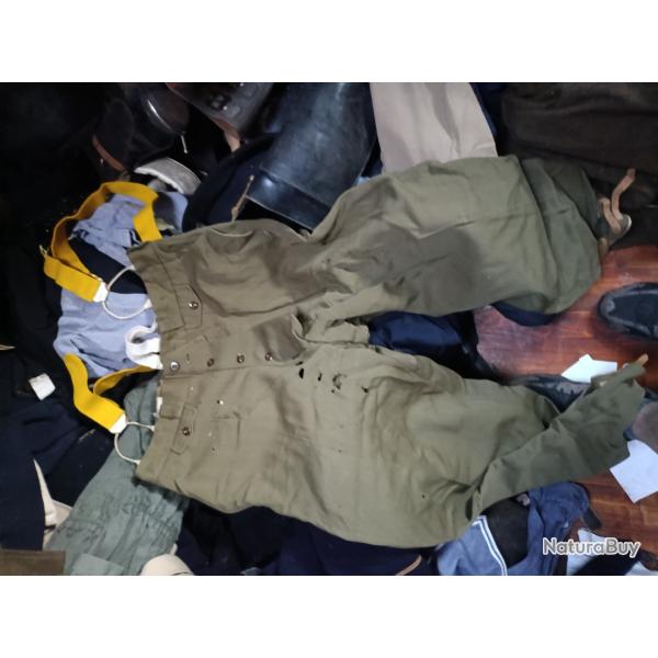 Pantalon militaire avec bretelles jaune