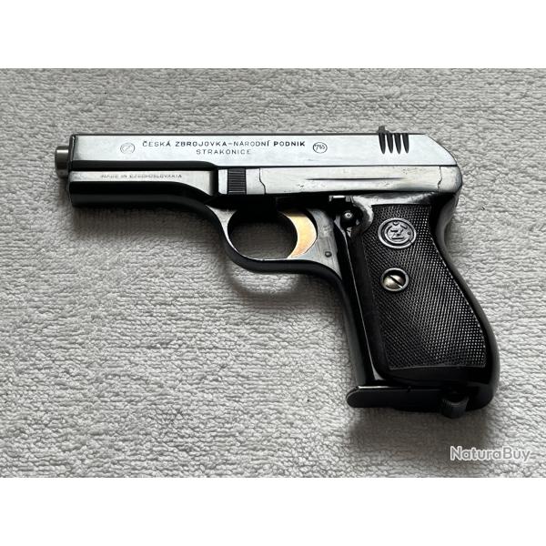 CZ 27 en 7,65 mm (32 ACP) pistolet automatique de fabrication Tchcoslovaque d'aprs-guerre (48-50)