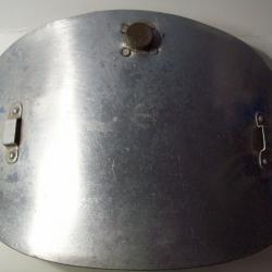 ancienne bouillotte de chasse ventrale ou dorsale