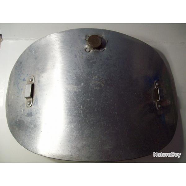 ancienne bouillotte de chasse ventrale ou dorsale