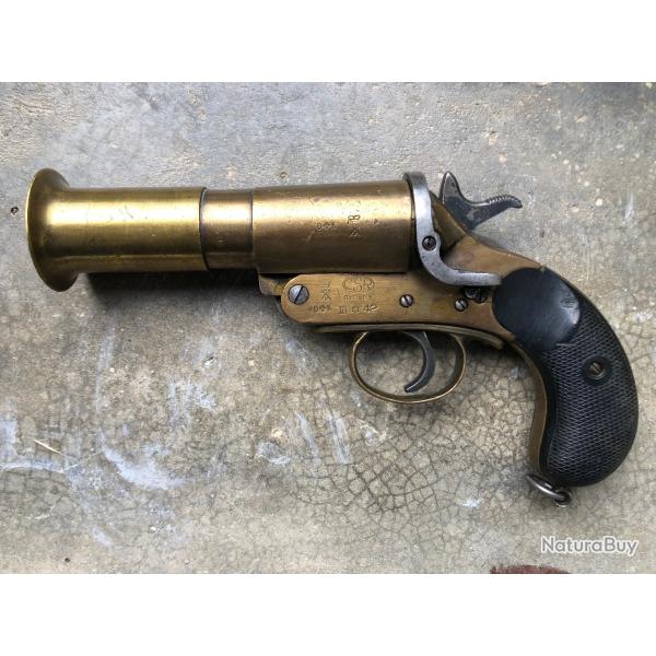WW2 TRES BEAU PISTOLET LANCE-FUSEES CANADIEN TYPE WEBLEY AVEC RARE MARQUAGE "CSR"