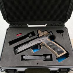 vente pistolet laugo alien retro 9x19 17cps avec point rouge leupold delta pro reflex dark earth