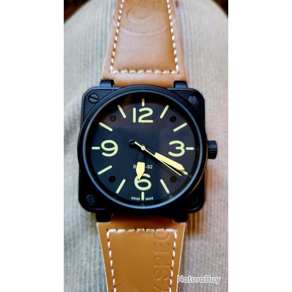 montre de sport carre, neuf