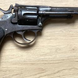 Revolver calibre 7,5 suisse