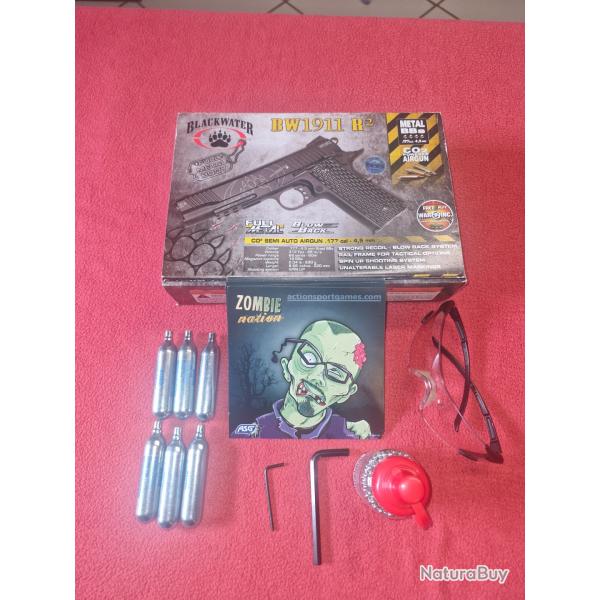 PISTOLET BLACK WATER BW 1911 CO2 + LUNETTE + CIBLES + CARTOUCHE GAZ + BILLES 4.5 MM