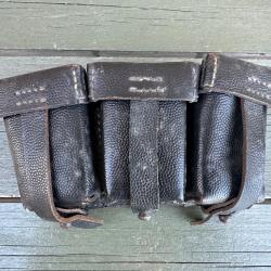 Cartouchière Allemande Mauser 98k cuir noir 1939-1945 originale