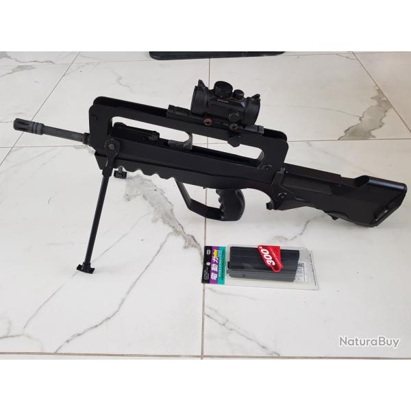 FAMAS F2 marui