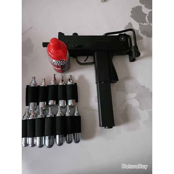 A vendre pistolet mitrailleur Ingram M 11  gaz  Bille 4,5