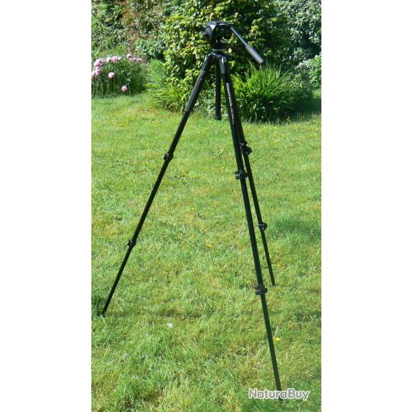 Trpied MANFROTTO MT 290 Xtra avec rotule 128RC de la mme marque