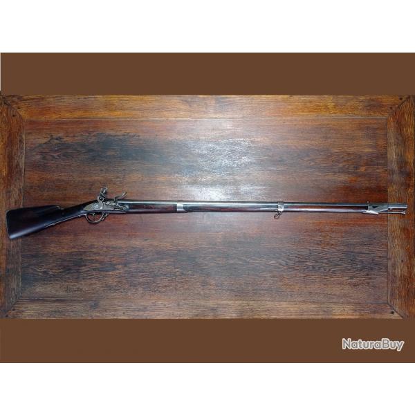Rare fusil d'infanterie  silex - modle 1763 lger ou 1766 - Saint-Etienne rvolution - TBE