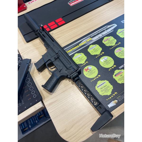 CMMG Mkg Dissent cal 45 ACP avec mds Brugger et Thomet et crosse Midwest. Cat B.