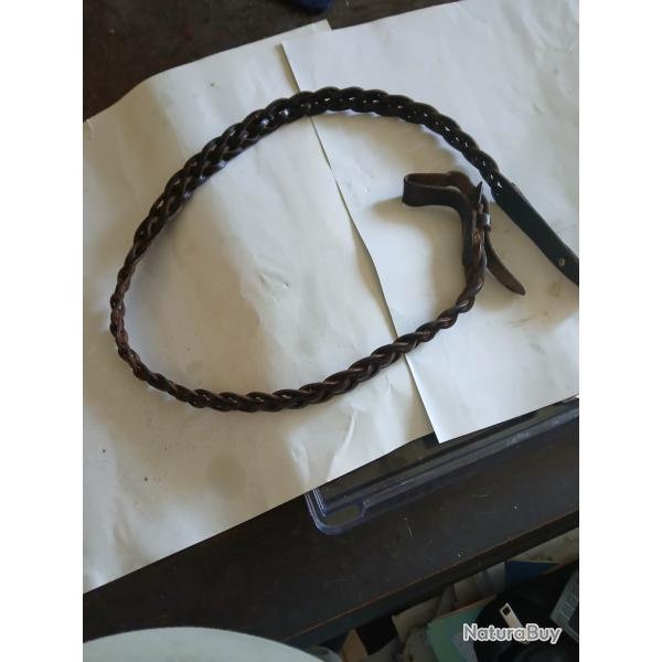 *NOUVEAU PRIX! BRETELLE TRESSEE 7 BRINS,REGLABLE,avec BOUCLES;CUIR BE.de STOCK,longueur maxi:1,15 M.