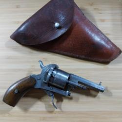 Revolver à broche"THE GUARDIAN AMERICAN MODEL OF 1878"avec son étui