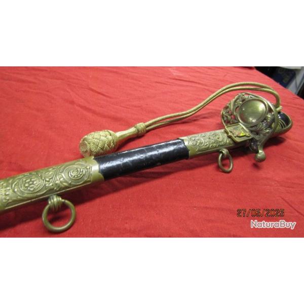 pe Sabre officier atypique rpublique du Cameroun entirement grav dragonne Camerounais