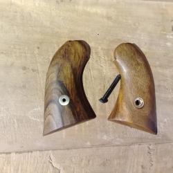 Plaquettes crosse en noyer remington 1858 pietta