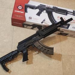 Crosman AK1 état neuf. Vendu avec 2 cartouches CO2. 3 joule, vendu avec carton d'origine.