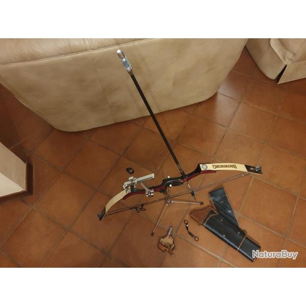 Arc  poulie de comptition BROWNING complet prs  tirer de 50  65 livres