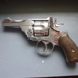 Revolver Webley MK III en calibre 32 long