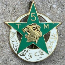 5° Rgt de Tirailleurs Marocains, émail, dos guilloché, 2 anneaux