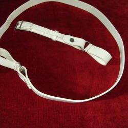 Baudrier de ceinturon blanc synthétique  .Lot N 2 .