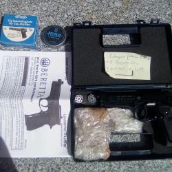 Pistolet a air comprimé :BERETTA -Mod: 92FS; Cal:177 diabolo de 4,5 mm   Complet