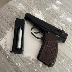 Réplique co2 makarov