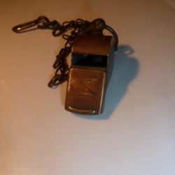 sifflet militaria