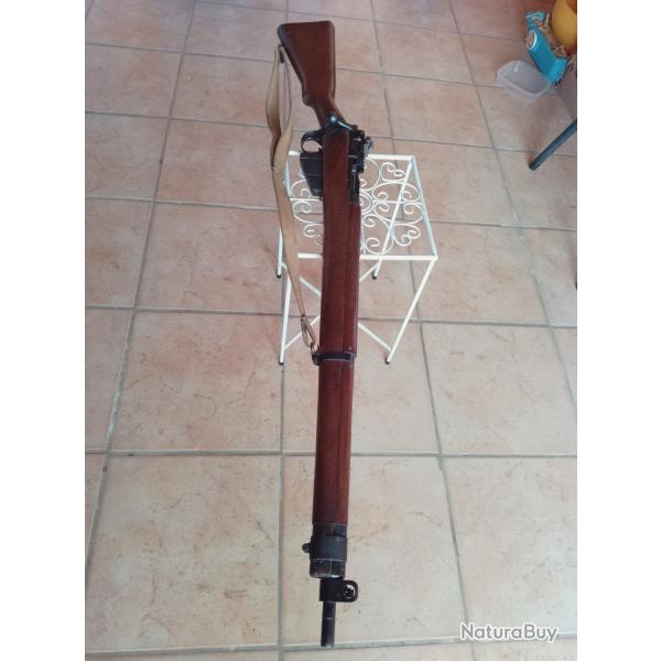 Trs rare SMLE Lee Enfield n7 MK 1 en 22LR. 2500 exemplaires en 1948.