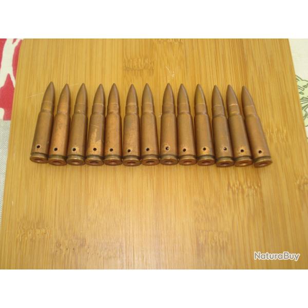 lot de 13 cartouches neutralises 7,62 x 39  pour AK 47  elles sont identiques  meme lot