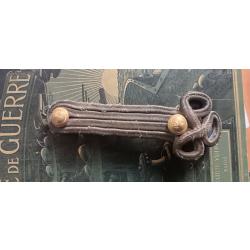 1 épaulette trèfle d'officier