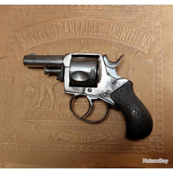 Revolver bulldog avec pontet calibre 320.