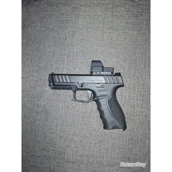 STOEGER STR-9