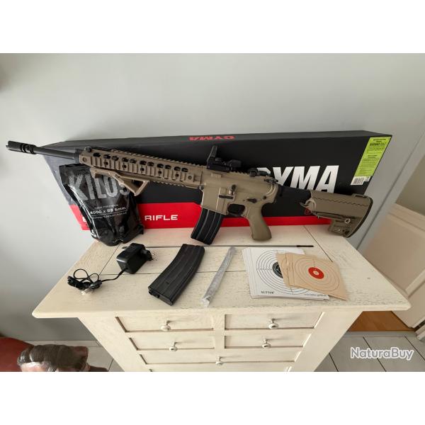 Rplique airsoft CYMA CM.612 M4 - tat proche du neuf + accessoires