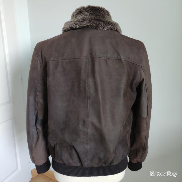 Blouson aviateur en cuir de buffle marron ,col amovible en trs bon tat, peu port taille M