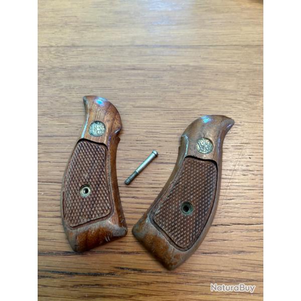 Plaquettes bois smith et wesson modle 10 cadrilles compltes