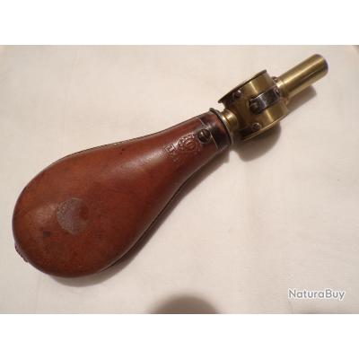 Poire à Poudre Militaire Française Du XIXe Siècle - Authentique, En Laiton Et Cuir, Marquée "Boche Paris"