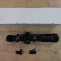 LUNETTE DE BATTUE WALDBERG 1-4X24 IR + MONTAGE LEUPOLD + BOITE D'ORIGINE TRES BON ETAT OCCASION