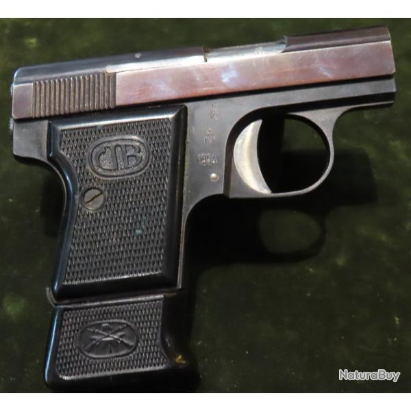 Pistolet Bernardelli calibre 6,35 mm model 68