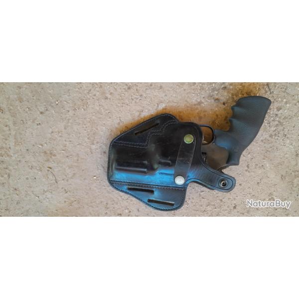 Holster revolver S&W 357 4 pouces 9