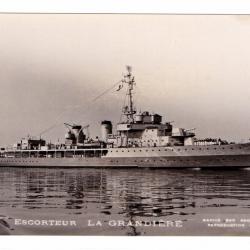 CPA - Marine Militaire -ESCORTEUR LA GRANDIERE  - N°1402