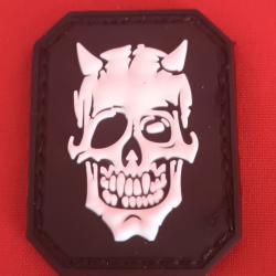 écusson PVC skull halloweeen système scratch 5/3 cm