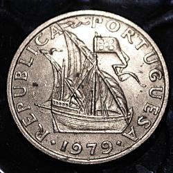 portugal piece de 2$50 escudos 1979  ttb