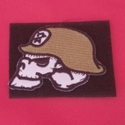 ÉCUSSON BRODÉ SKULL MILITAIRE SYSTÈME SCRATCH 7/5 CM