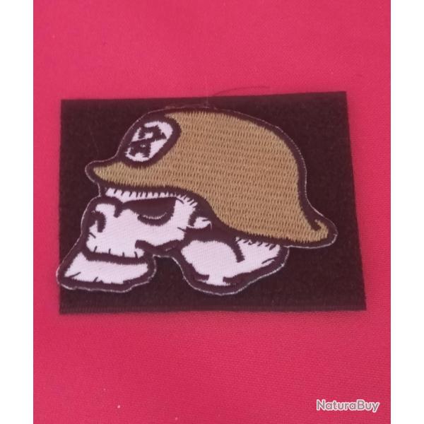 CUSSON BROD SKULL MILITAIRE SYSTME SCRATCH 7/5 CM