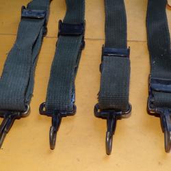 LOT DE 4 ATTACHES  POUR BRELAGE EN TISSU DE L'ARMEE AMERICAINE POUR REPARATION  , ETAT VOIR PHOTOS.